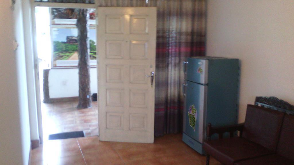 Hotel 100 Dehiwala-Mount Lavinia Zewnętrze zdjęcie